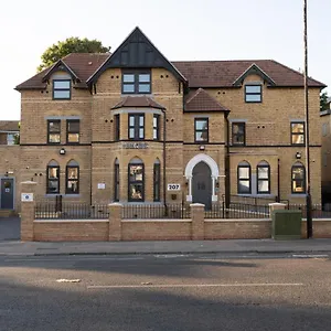 Dc, Stratford Wielka Brytania